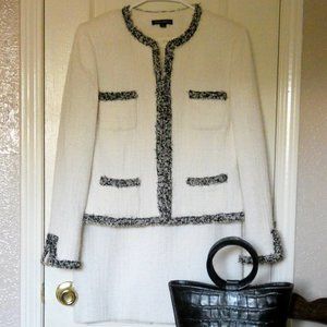 Tahari Boucle Skirt Suit Size 6 White & Black